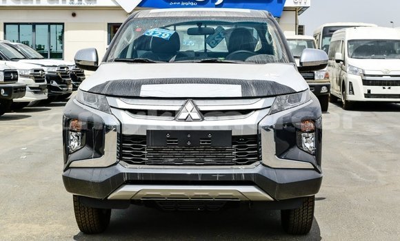 Acheter Import Voiture Mitsubishi L200 Noir à Import - Dubai, Kampot Province Acheter Import Voiture Mitsubishi L200 Noir à Import - Dubai, Kampot Province