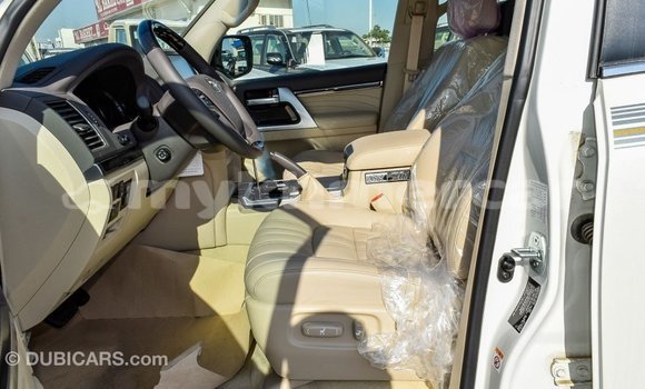 Buy Import Toyota Land Cruiser White Car in Import - Dubai in Kampot Province Buy Import Toyota Land Cruiser White Car in Import - Dubai in Kampot Province