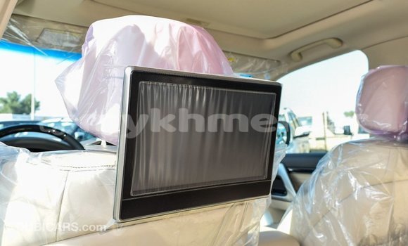 Buy Import Toyota Land Cruiser White Car in Import - Dubai in Kampot Province Buy Import Toyota Land Cruiser White Car in Import - Dubai in Kampot Province