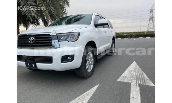 Acheter Import Voiture Toyota Sequoia Blanc à Import - Dubai, Kampot Province Acheter Import Voiture Toyota Sequoia Blanc à Import - Dubai, Kampot Province