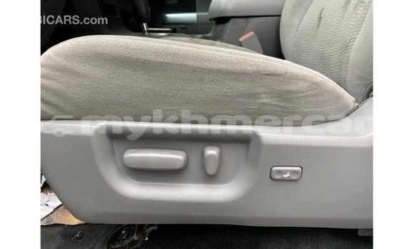 Acheter Import Voiture Toyota Sequoia Blanc à Import - Dubai, Kampot Province Acheter Import Voiture Toyota Sequoia Blanc à Import - Dubai, Kampot Province