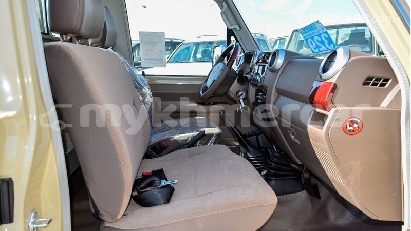 Big with watermark toyota land cruiser kampot province import dubai 3831