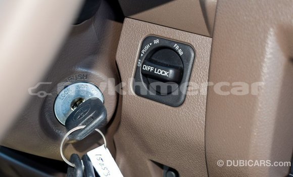 Buy Import Toyota Land Cruiser Beige Car in Import - Dubai in Kampot Province Buy Import Toyota Land Cruiser Beige Car in Import - Dubai in Kampot Province