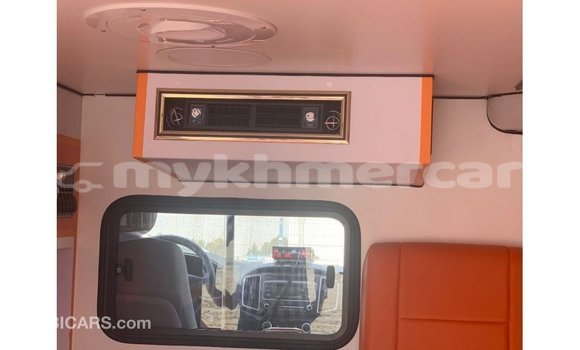 Acheter Import Voiture Hyundai Accent Blanc à Import - Dubai, Kampot Province Acheter Import Voiture Hyundai Accent Blanc à Import - Dubai, Kampot Province