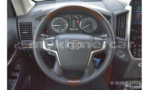 Acheter Import Voiture Toyota Land Cruiser Noir à Import - Dubai, Kampot Province Acheter Import Voiture Toyota Land Cruiser Noir à Import - Dubai, Kampot Province