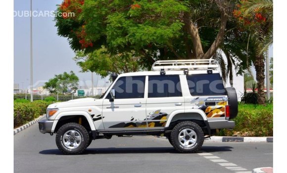 Acheter Import Voiture Toyota 2000GT Blanc à Import - Dubai, Kampot Province Acheter Import Voiture Toyota 2000GT Blanc à Import - Dubai, Kampot Province