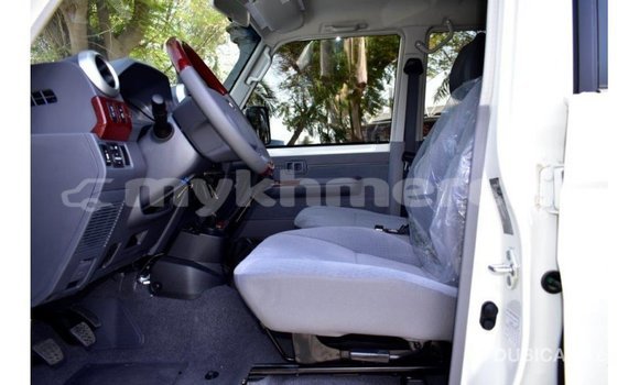 Acheter Import Voiture Toyota 2000GT Blanc à Import - Dubai, Kampot Province Acheter Import Voiture Toyota 2000GT Blanc à Import - Dubai, Kampot Province