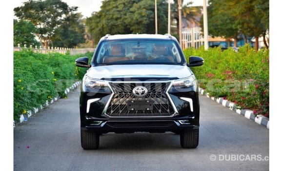 Acheter Import Voiture Toyota Fortuner Noir à Import - Dubai, Kampot Province Acheter Import Voiture Toyota Fortuner Noir à Import - Dubai, Kampot Province