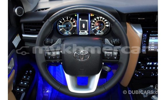 Acheter Import Voiture Toyota Fortuner Noir à Import - Dubai, Kampot Province Acheter Import Voiture Toyota Fortuner Noir à Import - Dubai, Kampot Province