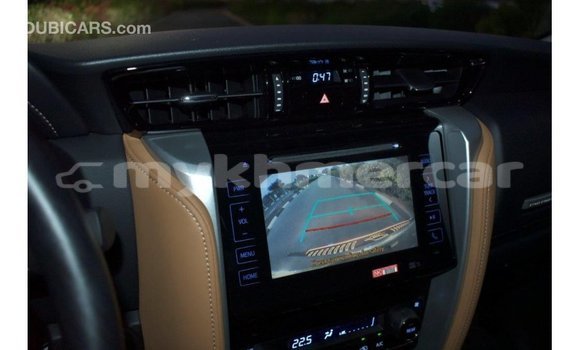 Acheter Import Voiture Toyota Fortuner Noir à Import - Dubai, Kampot Province Acheter Import Voiture Toyota Fortuner Noir à Import - Dubai, Kampot Province