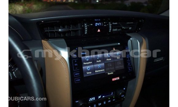 Acheter Import Voiture Toyota Fortuner Noir à Import - Dubai, Kampot Province Acheter Import Voiture Toyota Fortuner Noir à Import - Dubai, Kampot Province