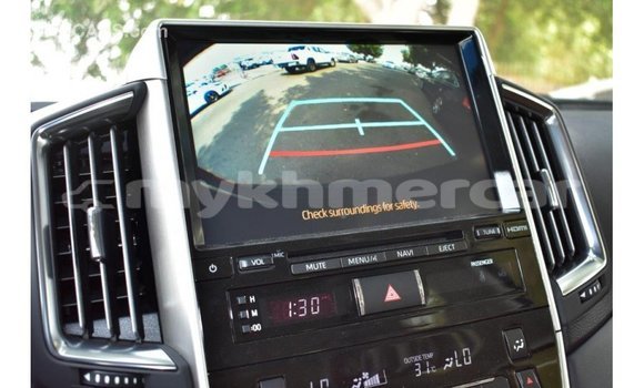 Acheter Import Voiture Toyota Land Cruiser Noir à Import - Dubai, Kampot Province Acheter Import Voiture Toyota Land Cruiser Noir à Import - Dubai, Kampot Province