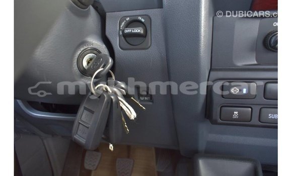 Acheter Import Voiture Toyota Land Cruiser Bleu à Import - Dubai, Kampot Province Acheter Import Voiture Toyota Land Cruiser Bleu à Import - Dubai, Kampot Province