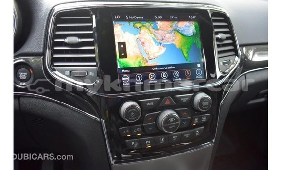 Acheter Import Voiture Jeep Grand Cherokee Blanc à Import - Dubai, Kampot Province Acheter Import Voiture Jeep Grand Cherokee Blanc à Import - Dubai, Kampot Province