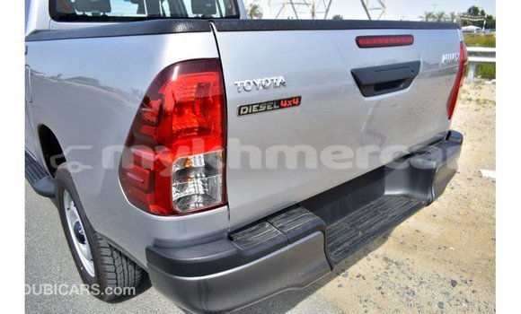 Acheter Import Voiture Toyota Hilux Autre à Import - Dubai, Kampot Province Acheter Import Voiture Toyota Hilux Autre à Import - Dubai, Kampot Province