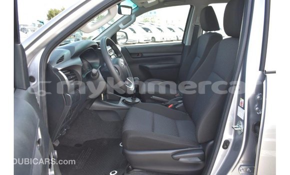 Acheter Import Voiture Toyota Hilux Autre à Import - Dubai, Kampot Province Acheter Import Voiture Toyota Hilux Autre à Import - Dubai, Kampot Province