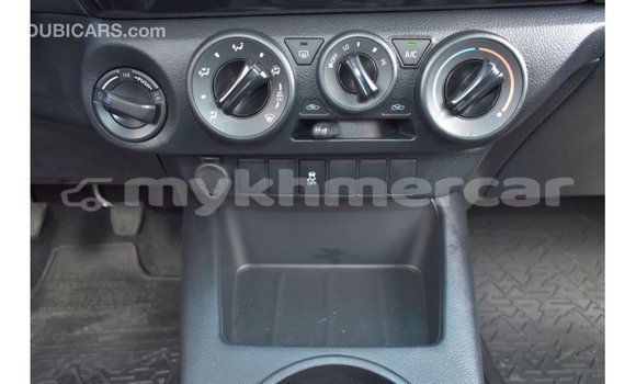 Acheter Import Voiture Toyota Hilux Autre à Import - Dubai, Kampot Province Acheter Import Voiture Toyota Hilux Autre à Import - Dubai, Kampot Province