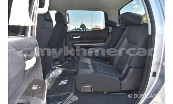 Acheter Import Voiture Toyota Tundra Autre à Import - Dubai, Kampot Province Acheter Import Voiture Toyota Tundra Autre à Import - Dubai, Kampot Province