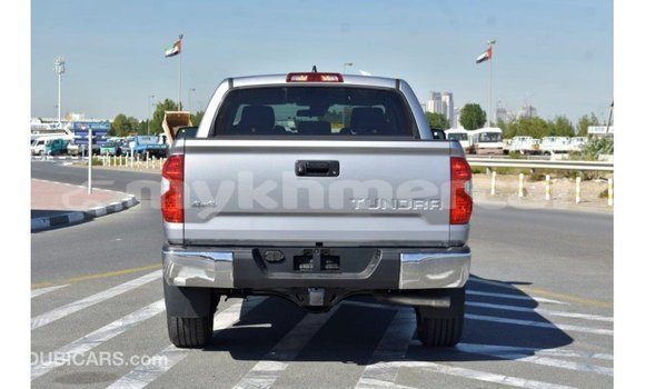 Acheter Import Voiture Toyota Tundra Autre à Import - Dubai, Kampot Province Acheter Import Voiture Toyota Tundra Autre à Import - Dubai, Kampot Province