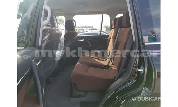 Buy Import Toyota Land Cruiser Black Car in Import - Dubai in Kampot Province Buy Import Toyota Land Cruiser Black Car in Import - Dubai in Kampot Province