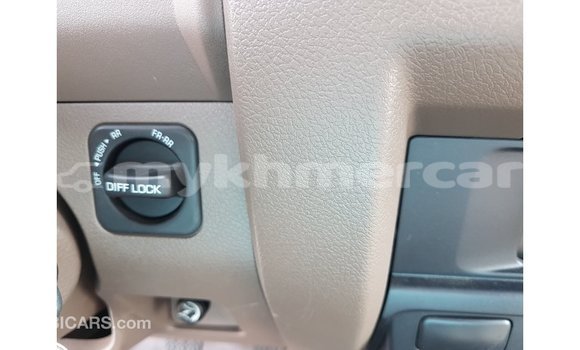 ទិញ នាំចូល Toyota Land Cruiser Beige ឡាន} ក្នុង Import - Dubai ក្នុង Kampot Province ទិញ នាំចូល Toyota Land Cruiser Beige ឡាន} ក្នុង Import - Dubai ក្នុង Kampot Province