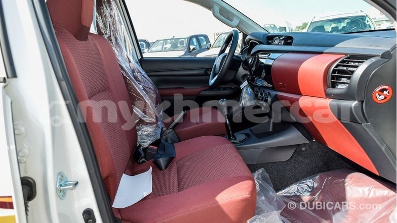 Big with watermark toyota hilux kampot province import dubai 3909