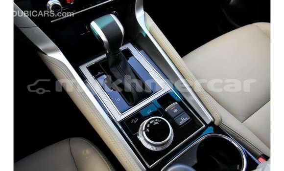 Acheter Import Voiture Mitsubishi Montero Blanc à Import - Dubai, Kampot Province Acheter Import Voiture Mitsubishi Montero Blanc à Import - Dubai, Kampot Province