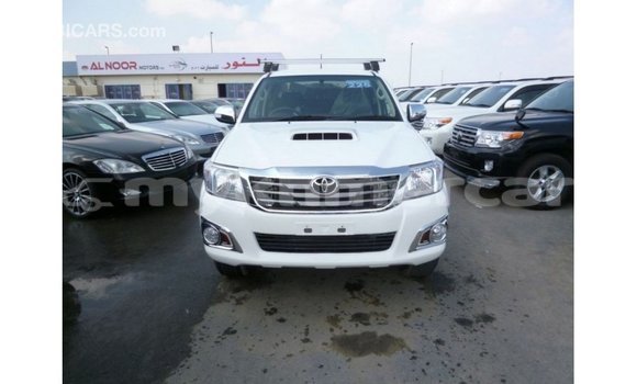 ទិញ នាំចូល Toyota Hilux White ឡាន} ក្នុង Import - Dubai ក្នុង Kampot Province ទិញ នាំចូល Toyota Hilux White ឡាន} ក្នុង Import - Dubai ក្នុង Kampot Province
