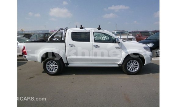 ទិញ នាំចូល Toyota Hilux White ឡាន} ក្នុង Import - Dubai ក្នុង Kampot Province ទិញ នាំចូល Toyota Hilux White ឡាន} ក្នុង Import - Dubai ក្នុង Kampot Province