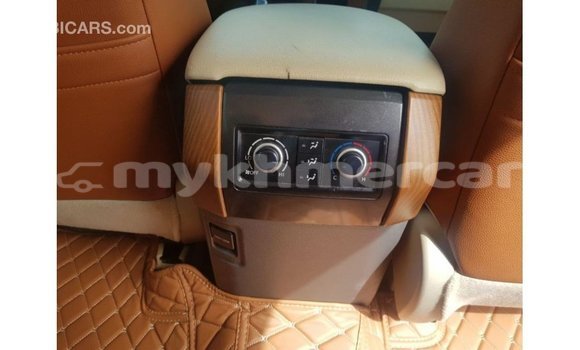 Buy Import Toyota Land Cruiser White Car in Import - Dubai in Kampot Province Buy Import Toyota Land Cruiser White Car in Import - Dubai in Kampot Province