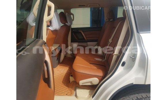 Buy Import Toyota Land Cruiser White Car in Import - Dubai in Kampot Province Buy Import Toyota Land Cruiser White Car in Import - Dubai in Kampot Province