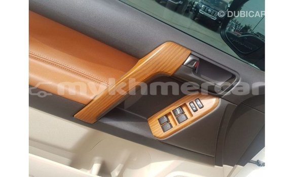 Buy Import Toyota Land Cruiser White Car in Import - Dubai in Kampot Province Buy Import Toyota Land Cruiser White Car in Import - Dubai in Kampot Province
