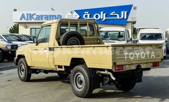 Buy Import Toyota Land Cruiser Beige Car in Import - Dubai in Kampot Province Buy Import Toyota Land Cruiser Beige Car in Import - Dubai in Kampot Province