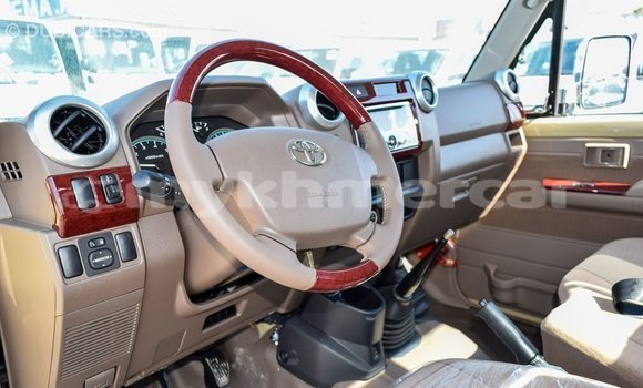 Buy Import Toyota Land Cruiser Beige Car in Import - Dubai in Kampot Province Buy Import Toyota Land Cruiser Beige Car in Import - Dubai in Kampot Province