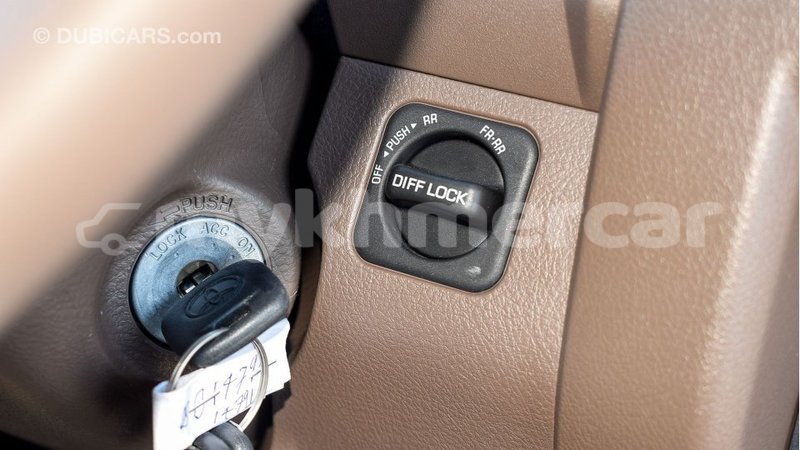 Big with watermark toyota land cruiser kampot province import dubai 3928