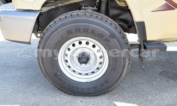Buy Import Toyota Land Cruiser Beige Car in Import - Dubai in Kampot Province Buy Import Toyota Land Cruiser Beige Car in Import - Dubai in Kampot Province