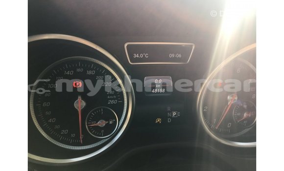 Buy Import Mercedes-Benz GLE White Car in Import - Dubai in Kampot Province