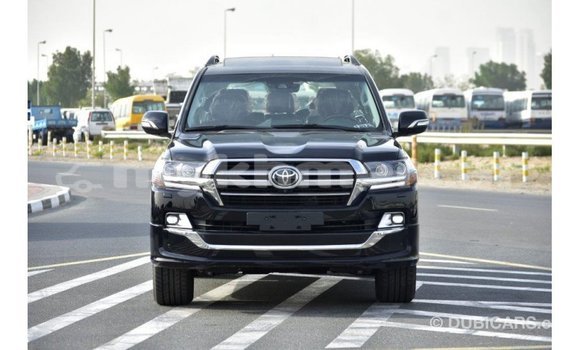 Acheter Import Voiture Toyota Land Cruiser Noir à Import - Dubai, Kampot Province Acheter Import Voiture Toyota Land Cruiser Noir à Import - Dubai, Kampot Province