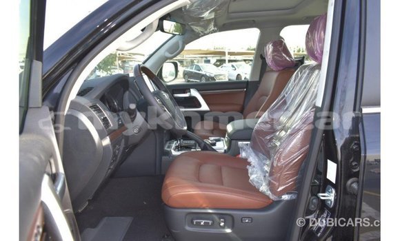 Acheter Import Voiture Toyota Land Cruiser Noir à Import - Dubai, Kampot Province Acheter Import Voiture Toyota Land Cruiser Noir à Import - Dubai, Kampot Province