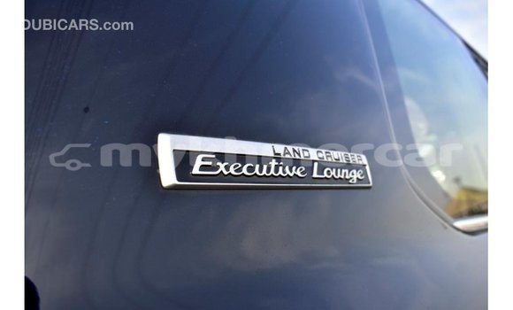 Acheter Import Voiture Toyota Land Cruiser Noir à Import - Dubai, Kampot Province Acheter Import Voiture Toyota Land Cruiser Noir à Import - Dubai, Kampot Province