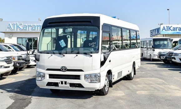 Acheter Import Voiture Toyota Coaster Blanc à Import - Dubai, Kampot Province Acheter Import Voiture Toyota Coaster Blanc à Import - Dubai, Kampot Province