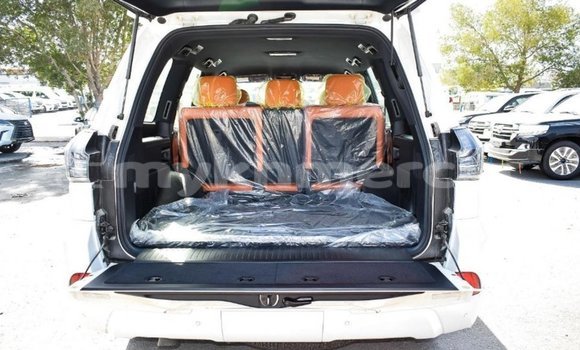 Acheter Import Voiture Lexus LX Blanc à Import - Dubai, Kampot Province Acheter Import Voiture Lexus LX Blanc à Import - Dubai, Kampot Province