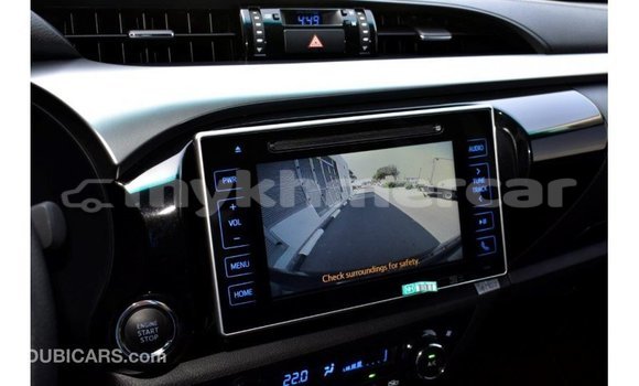 Acheter Import Voiture Toyota Hilux Noir à Import - Dubai, Kampot Province Acheter Import Voiture Toyota Hilux Noir à Import - Dubai, Kampot Province