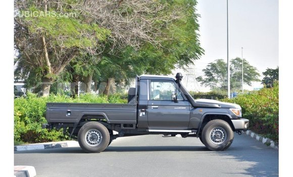 Acheter Import Voiture Toyota Land Cruiser Autre à Import - Dubai, Kampot Province Acheter Import Voiture Toyota Land Cruiser Autre à Import - Dubai, Kampot Province