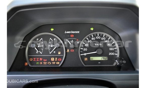 Acheter Import Voiture Toyota Land Cruiser Autre à Import - Dubai, Kampot Province Acheter Import Voiture Toyota Land Cruiser Autre à Import - Dubai, Kampot Province