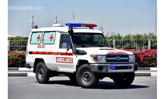 Acheter Import Voiture Toyota Land Cruiser Blanc à Import - Dubai, Kampot Province Acheter Import Voiture Toyota Land Cruiser Blanc à Import - Dubai, Kampot Province