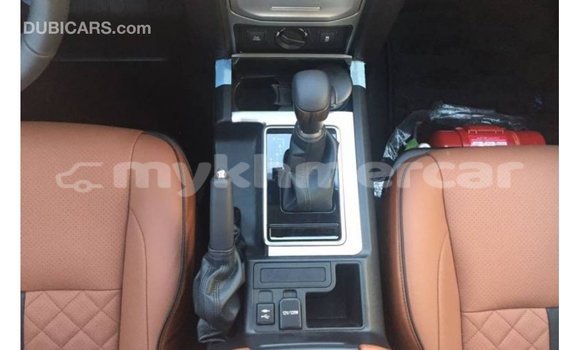 Acheter Import Voiture Toyota Prado Noir à Import - Dubai, Kampot Province Acheter Import Voiture Toyota Prado Noir à Import - Dubai, Kampot Province