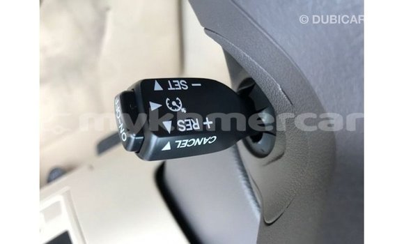 Acheter Import Voiture Toyota Land Cruiser Blanc à Import - Dubai, Kampot Province Acheter Import Voiture Toyota Land Cruiser Blanc à Import - Dubai, Kampot Province