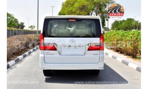Acheter Import Voiture Toyota Granvia Blanc à Import - Dubai, Kampot Province Acheter Import Voiture Toyota Granvia Blanc à Import - Dubai, Kampot Province