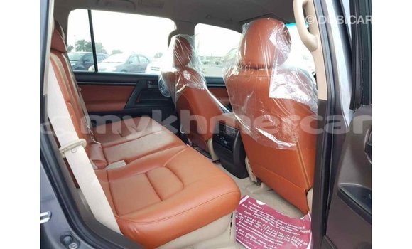 Acheter Import Voiture Toyota Land Cruiser Autre à Import - Dubai, Kampot Province Acheter Import Voiture Toyota Land Cruiser Autre à Import - Dubai, Kampot Province